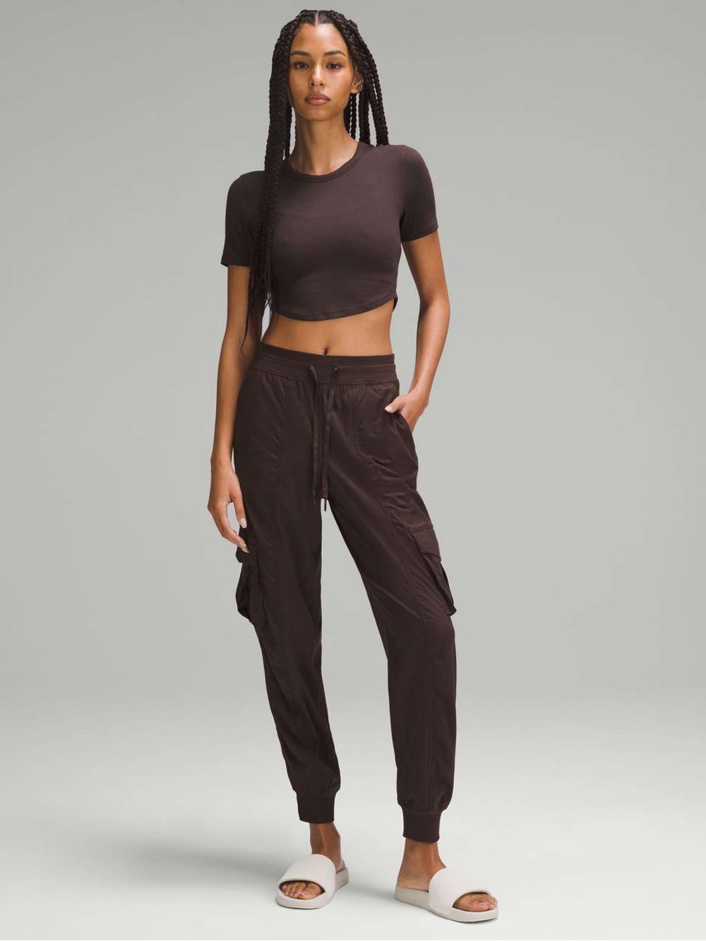 Lululemon Dance Studio
Relaxed-Fit Mid-Rise Cargo
Jogger Espresso